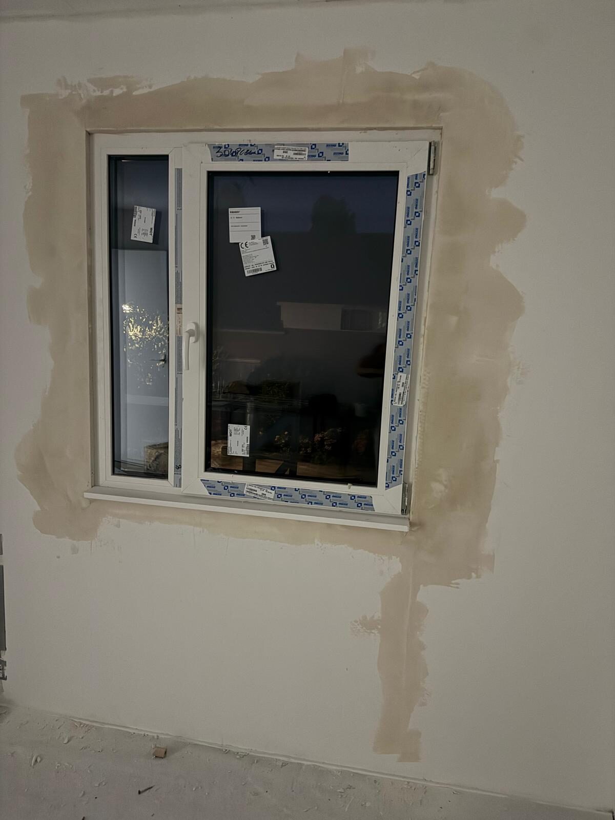 New window frames fitted and finished, Nieuwegein area